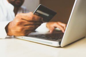 7 Daily Habits That Harm Your Financial Future